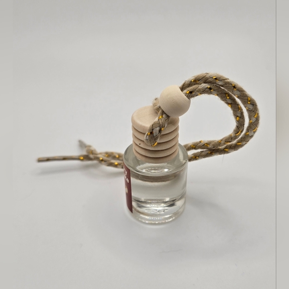 Hanging Car Air Freshener Strawberry Cheesecake Scent Diffuser 8ml Size - Picture 2 of 4